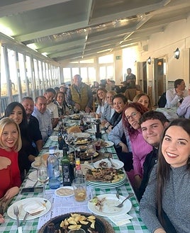 Algunas de las personas que asistieron al evento gastronómico.