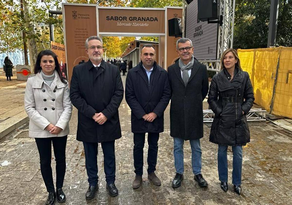 'Sabor Granada' instala un mercado navideño en el Humilladero.