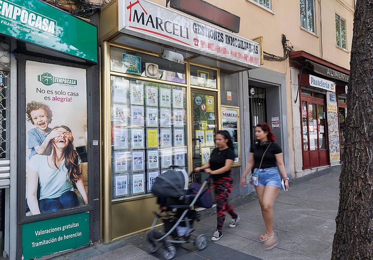 Hacienda aclara como pedir la ayuda para familias de hasta 2.400 euros