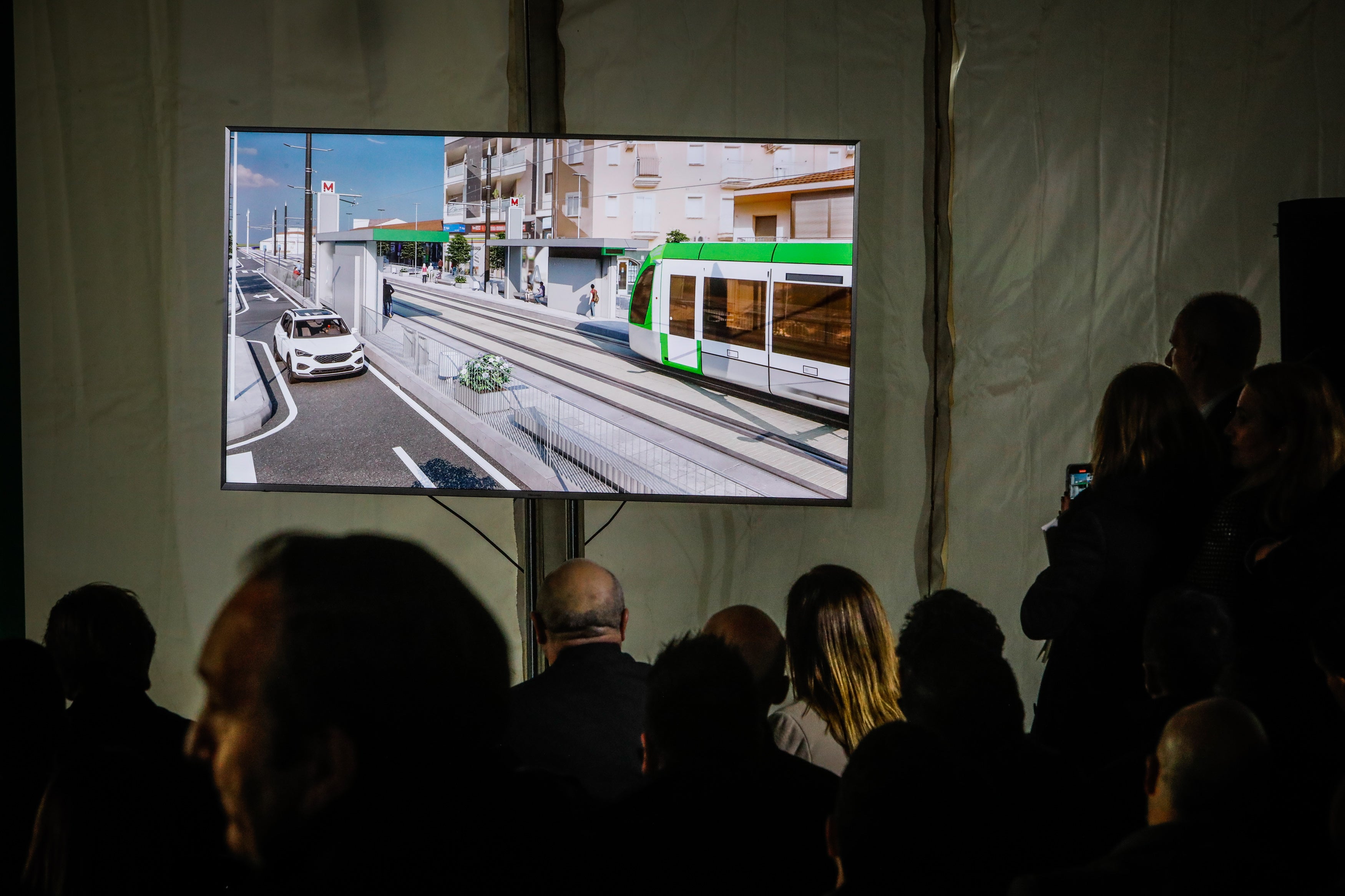 Las imágenes de la primera piedra de la ampliación del metro