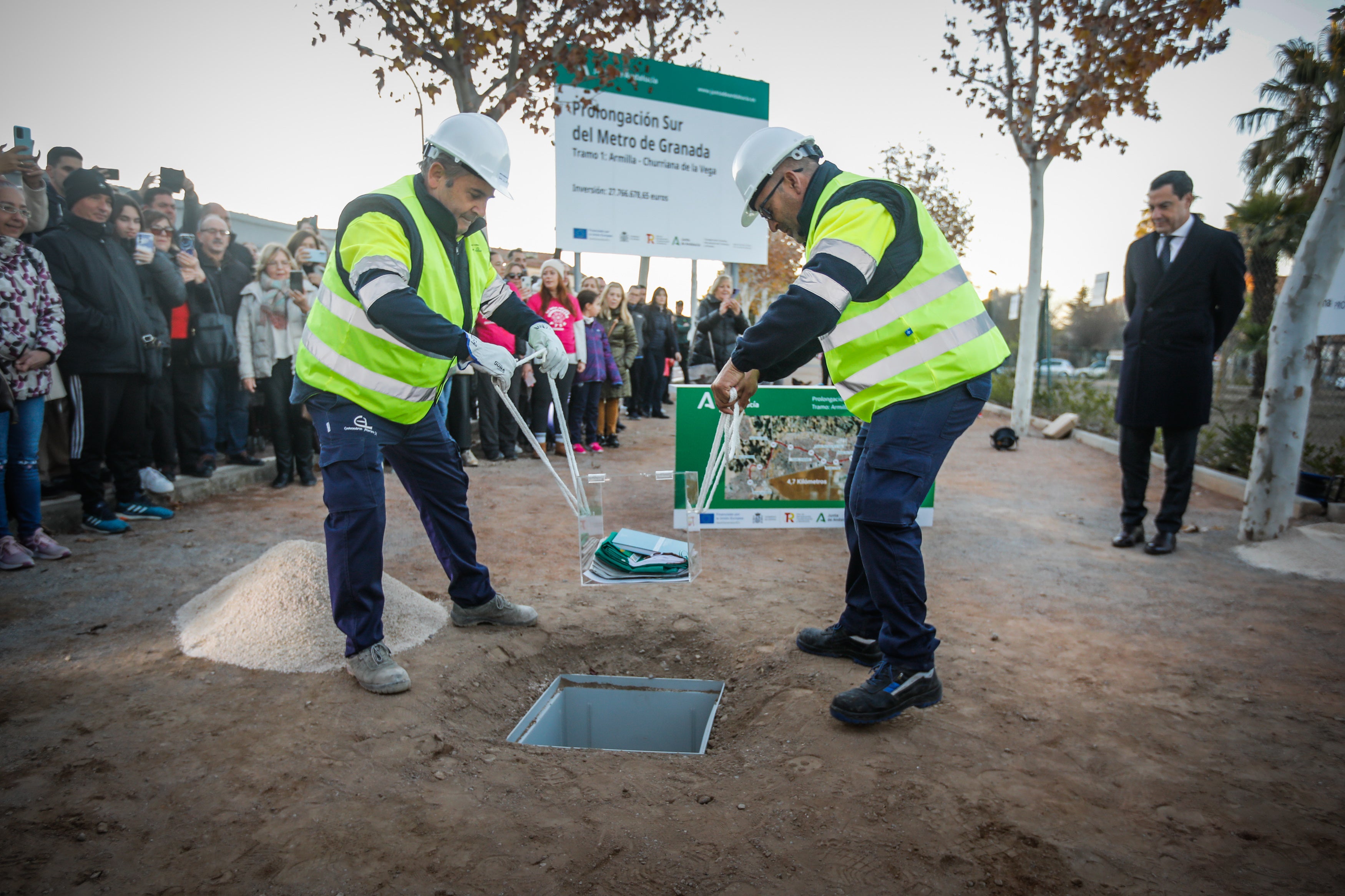 Las imágenes de la primera piedra de la ampliación del metro