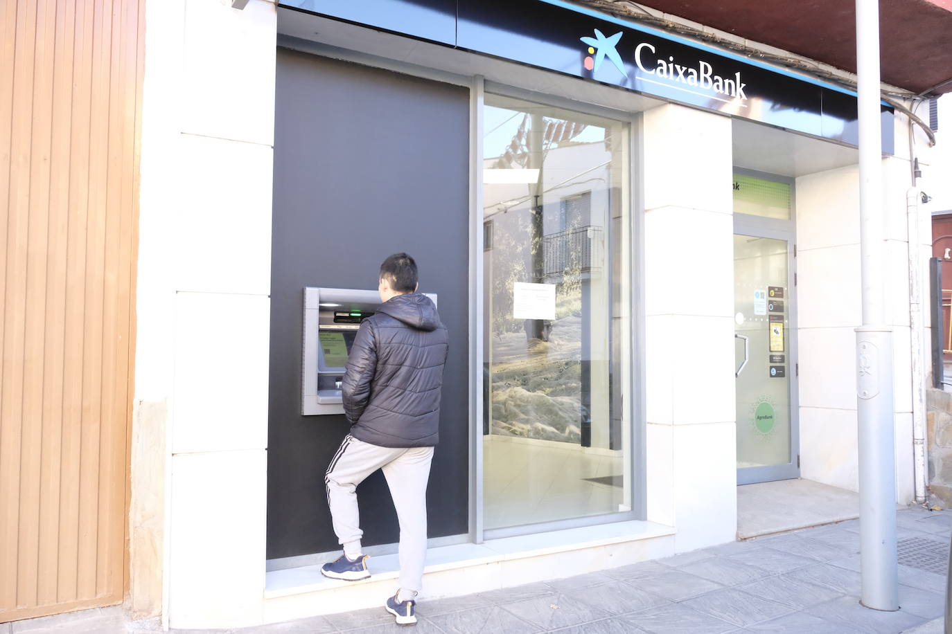 Oficina bancaria en Aldeire