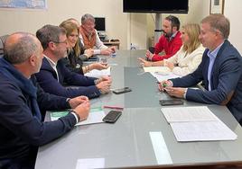 Reunión a tres bandas, Junta, Ayuntamiento y CHG, sobre los Puentes.