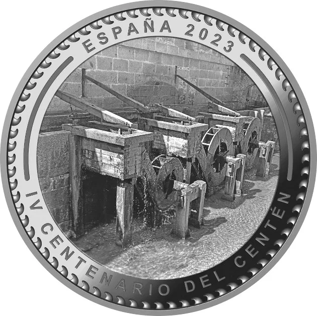 Una moneda de plata de 8 reales.