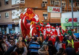 Las imágenes de la cabalgata de Papá Noel en Granada