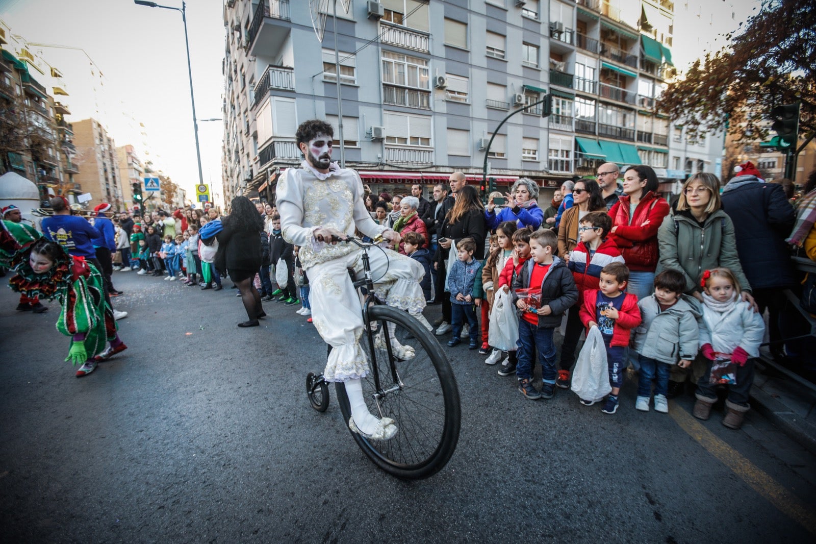 Las imágenes de la cabalgata de Papá Noel en Granada