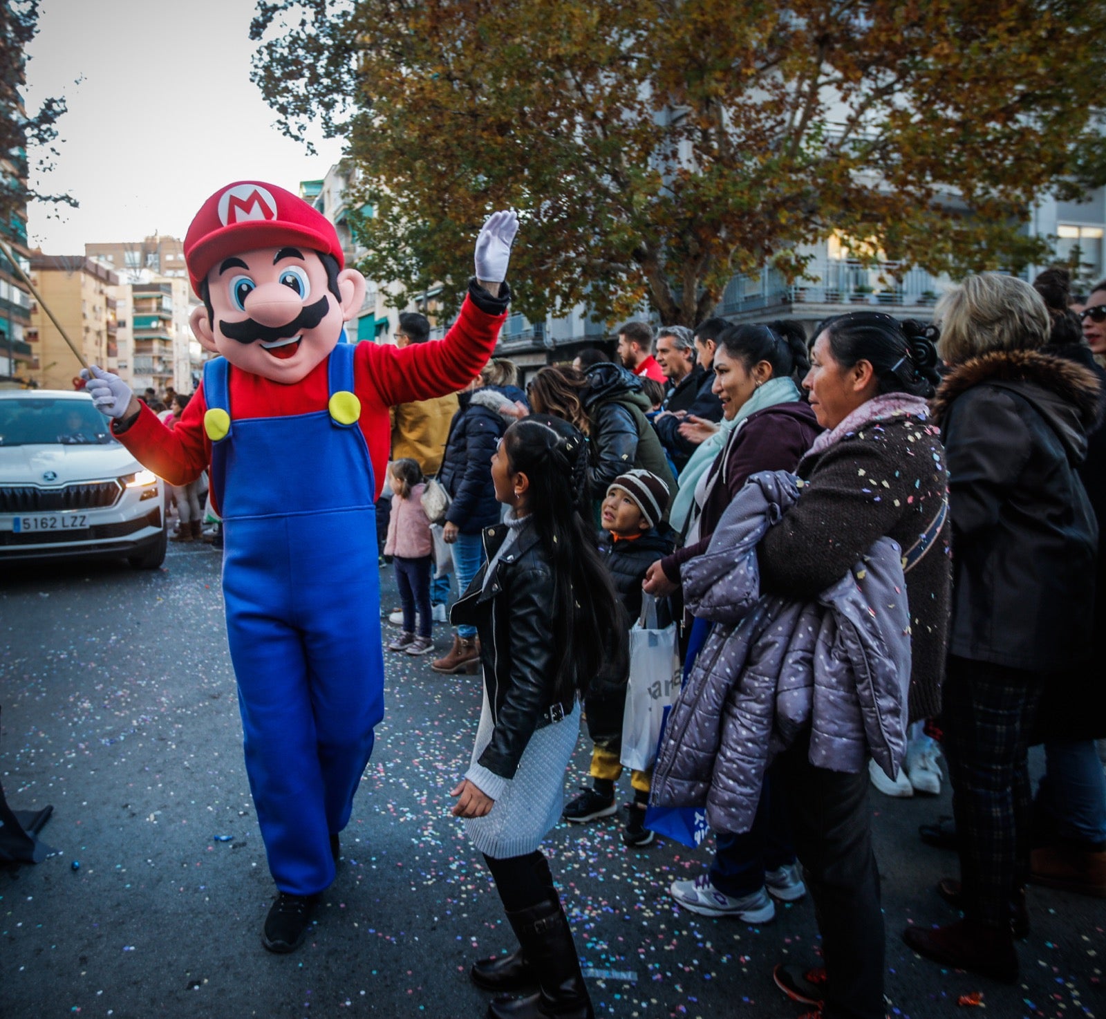 Las imágenes de la cabalgata de Papá Noel en Granada