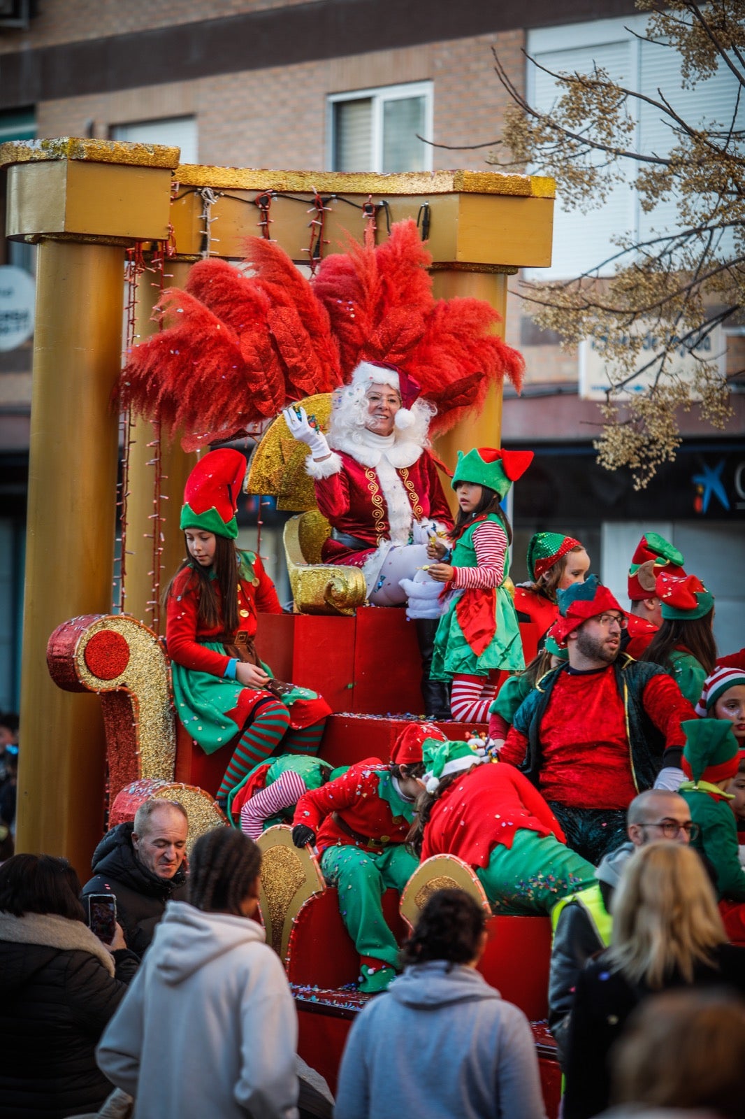 Las imágenes de la cabalgata de Papá Noel en Granada