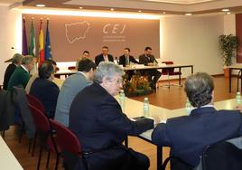 Bartolomé González presidió la reunión de la junta directiva de la CEJ en la que se hizo balance del año 2023.