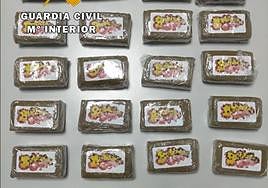 Estupefacientes incautados por los agentes.