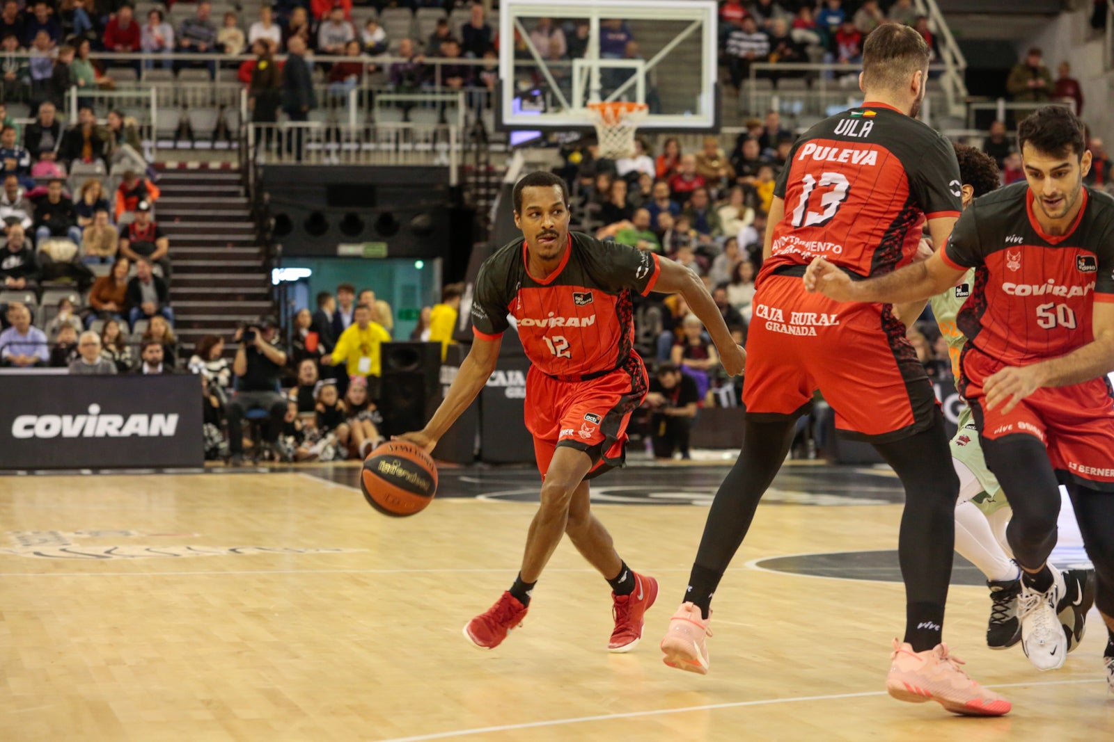 Las mejores imágenes del duelo disputado en el Palacio de los Deportes