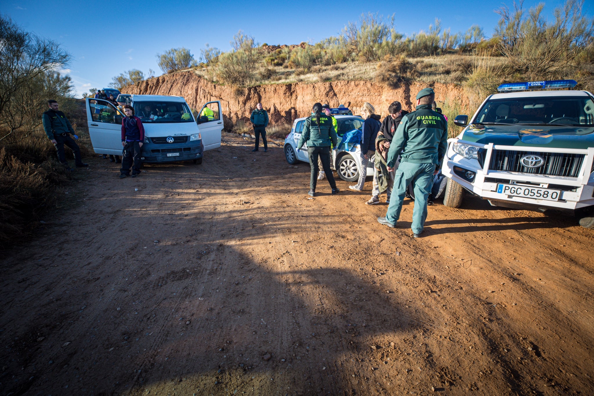 Miles de personas han pasado por La Peza para vivir una fiesta de música electrónica que no ha parado desde el pasado viernes