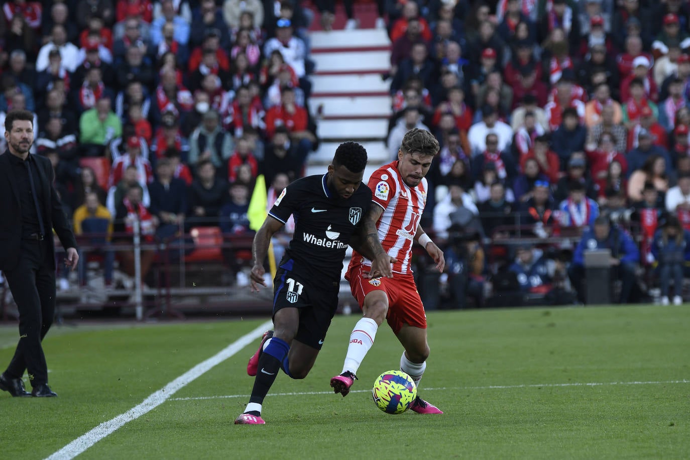 Lance del partido disputado este domingo.