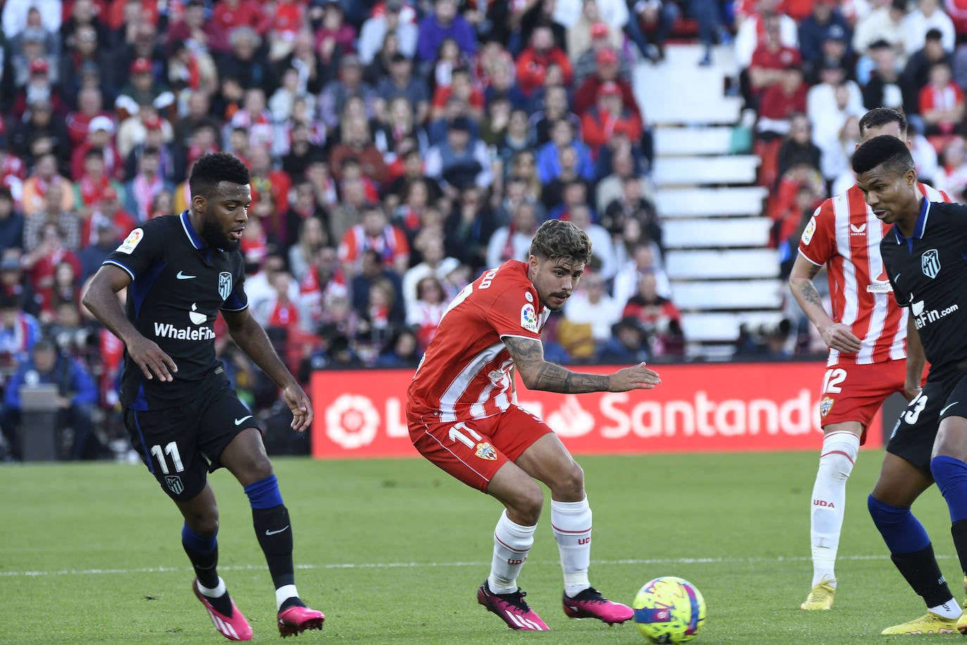 Lance del partido disputado este domingo.