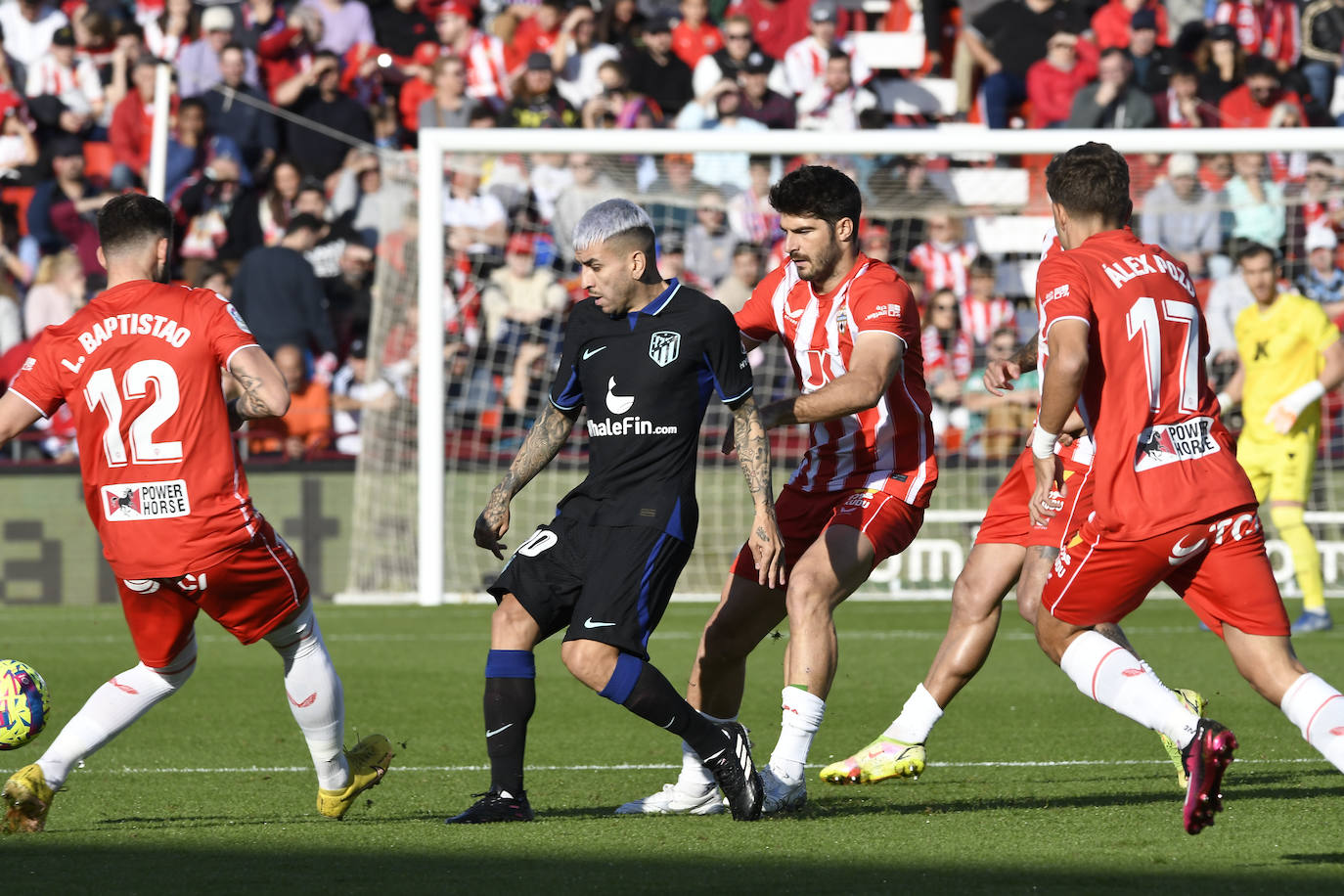 Lance del partido disputado este domingo.