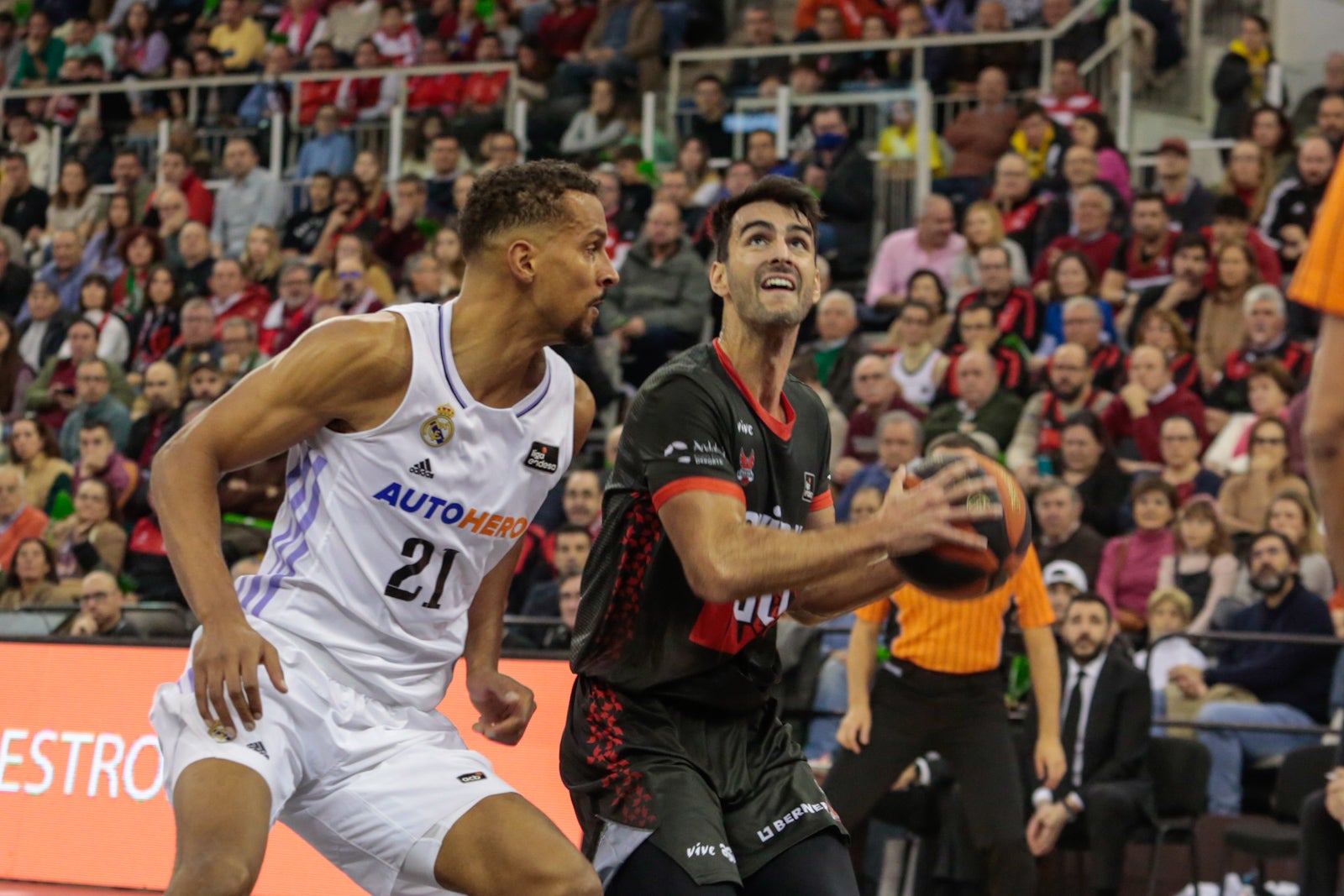 Las mejores imágenes del duelo disputado en el Palacio de los Deportes