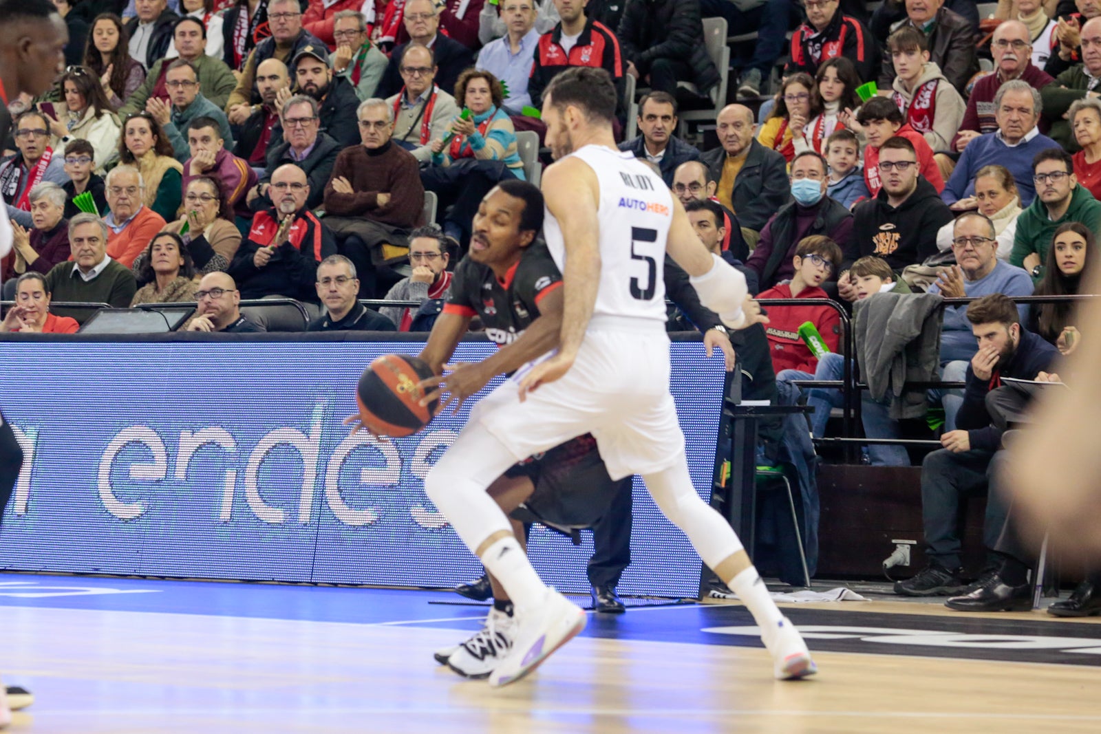 Las mejores imágenes del duelo disputado en el Palacio de los Deportes