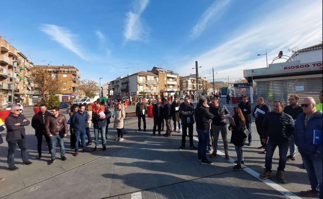 Visita de los representantes de las empresas al futuro trazado del metro. 