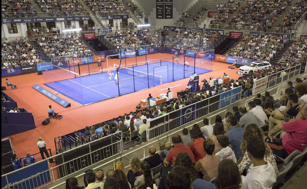 Partido de una edición anterior del World Padel Tour en el Palacio de los Deportes de Granada