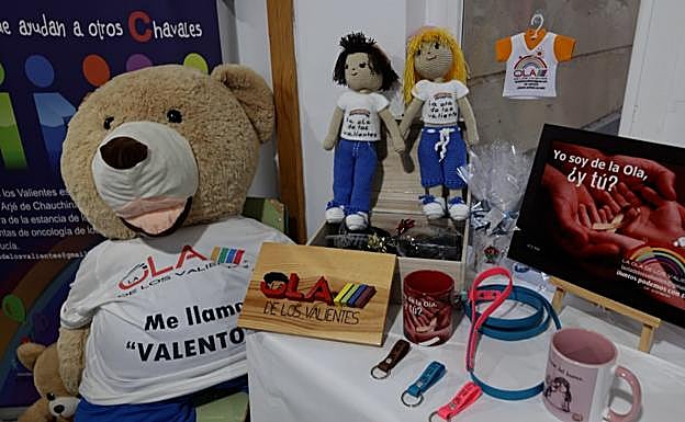 Imagen principal - Productos que se obtienen en los talleres del IES Arjé. 