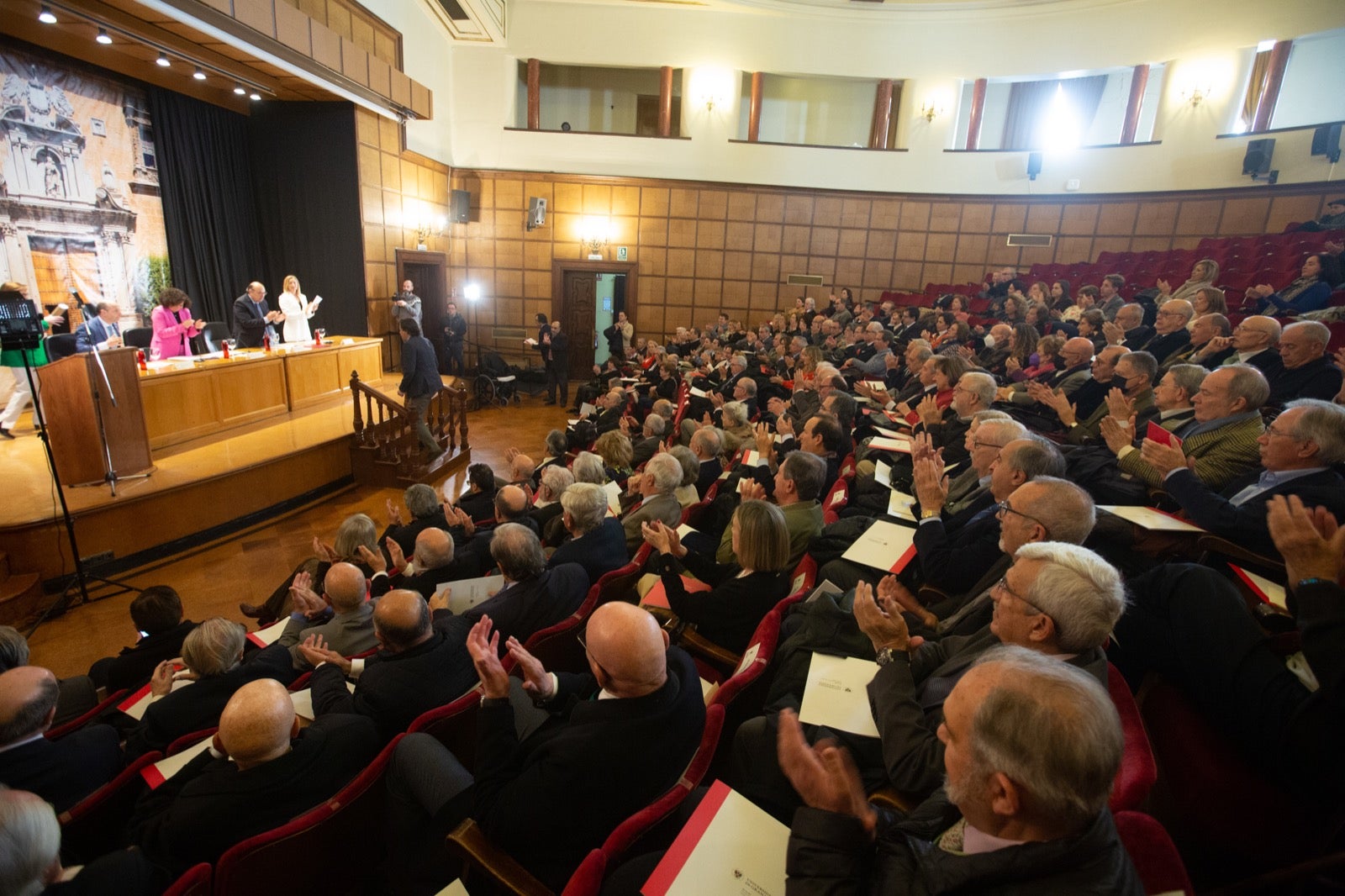 Homenaje a los profesores eméritos de la UGR. 