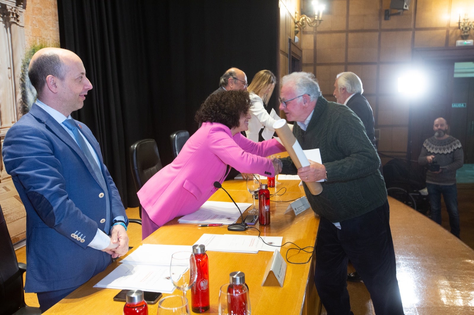 Homenaje a los profesores eméritos de la UGR. 