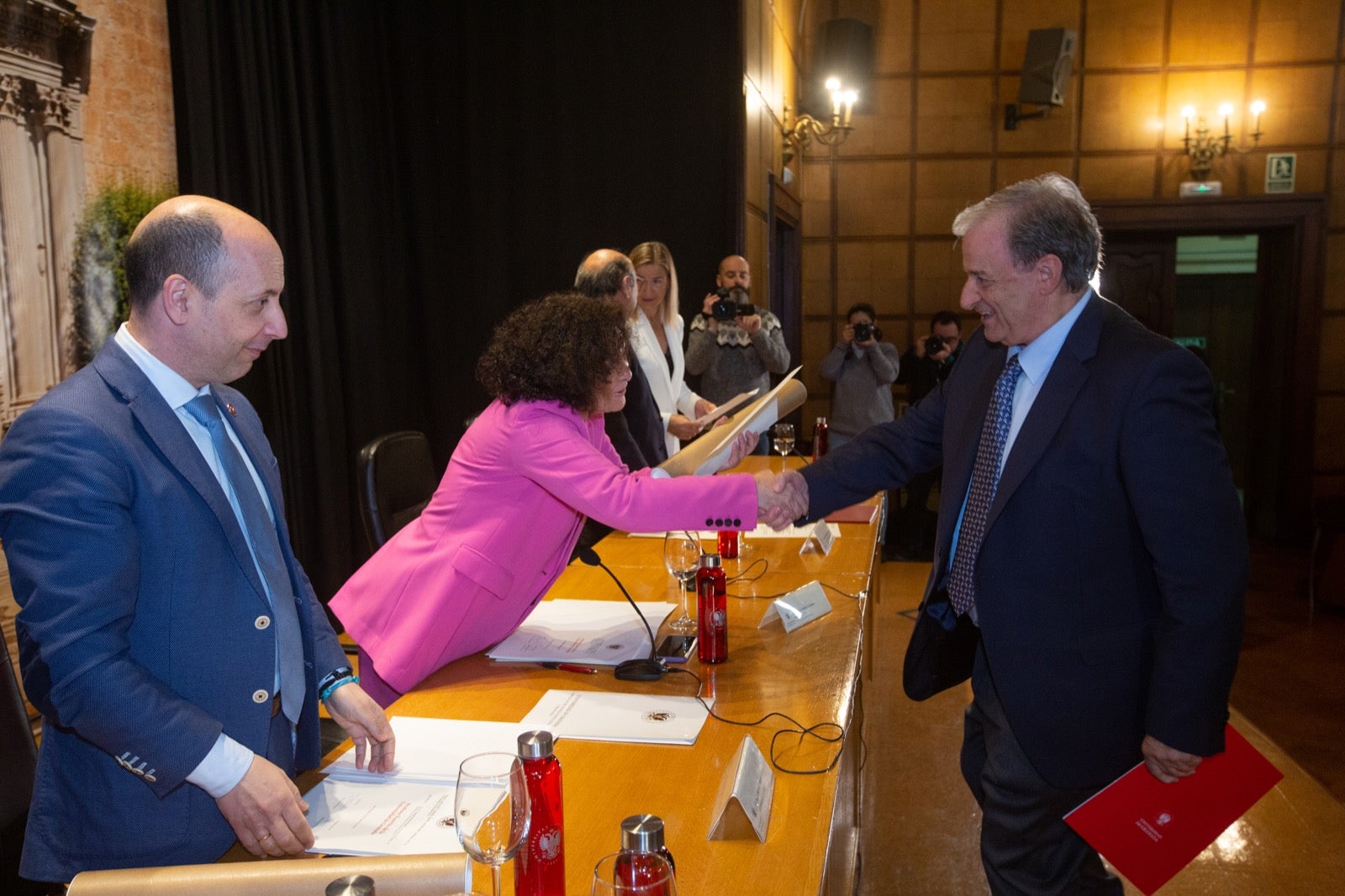 Homenaje a los profesores eméritos de la UGR. 