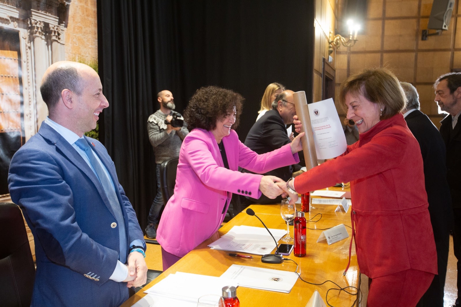 Homenaje a los profesores eméritos de la UGR. 