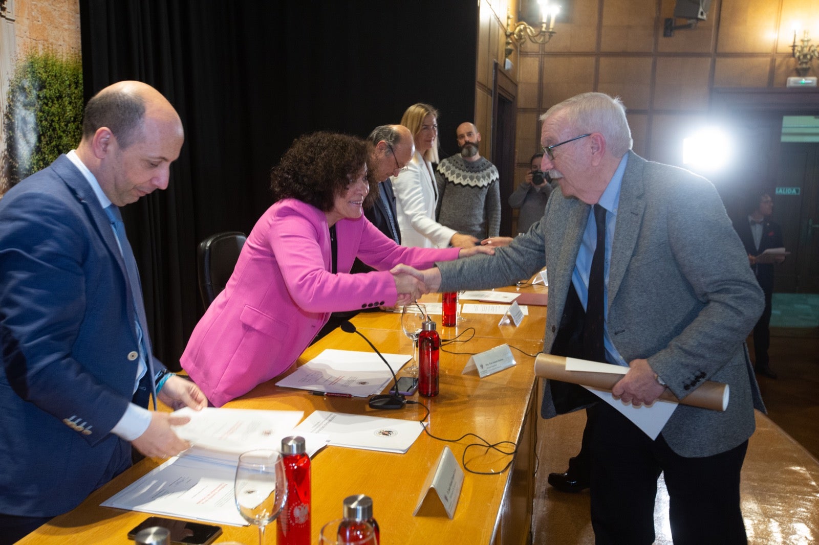 Homenaje a los profesores eméritos de la UGR. 