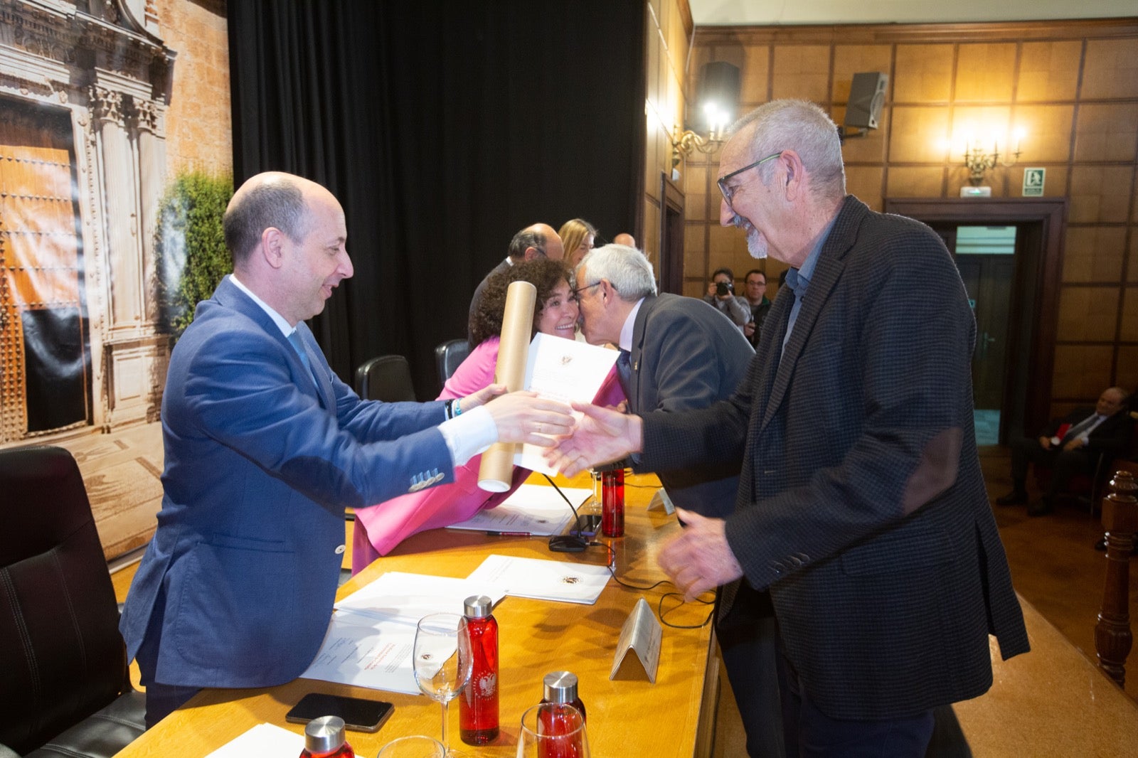 Homenaje a los profesores eméritos de la UGR. 