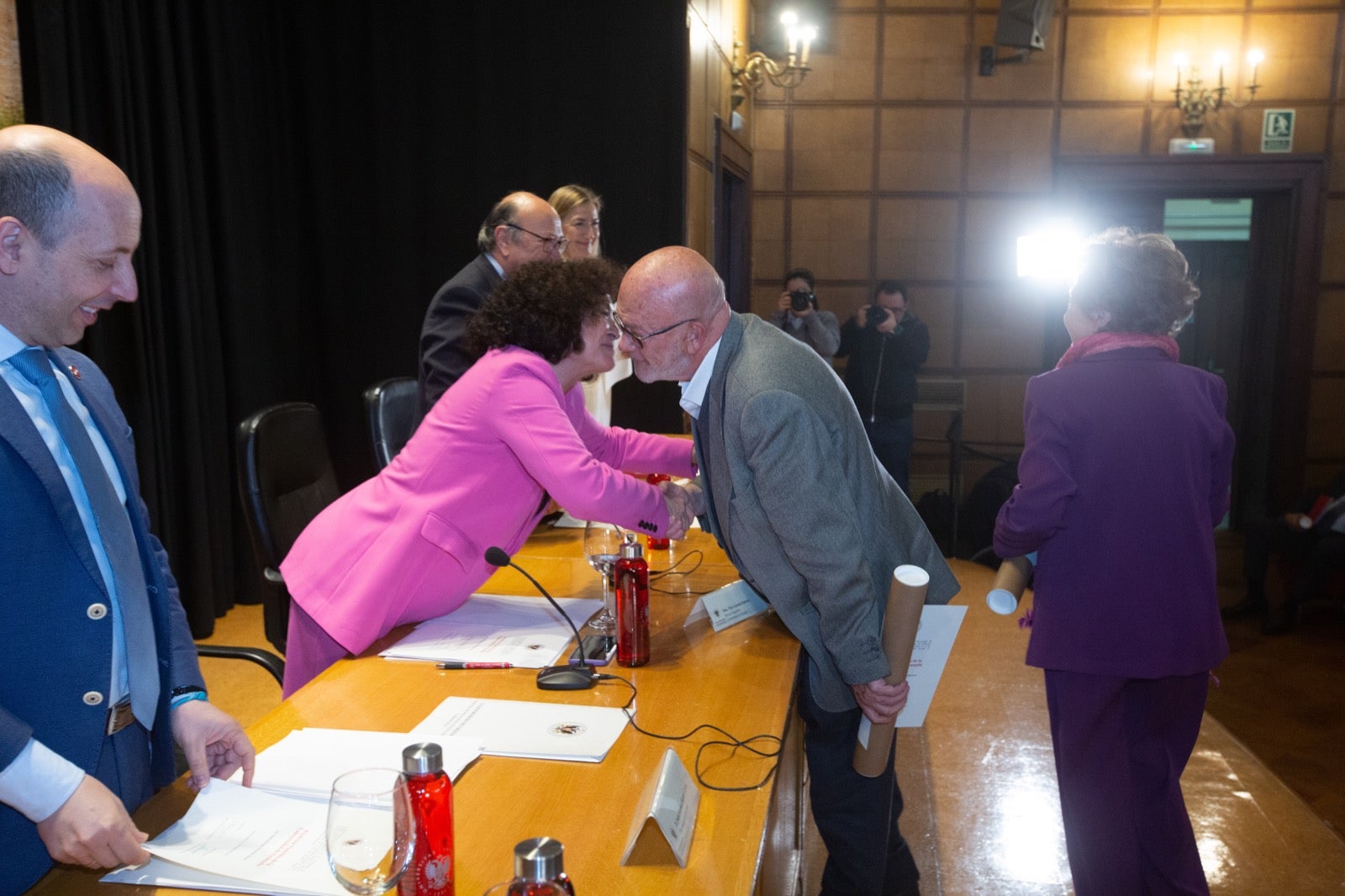 Homenaje a los profesores eméritos de la UGR. 