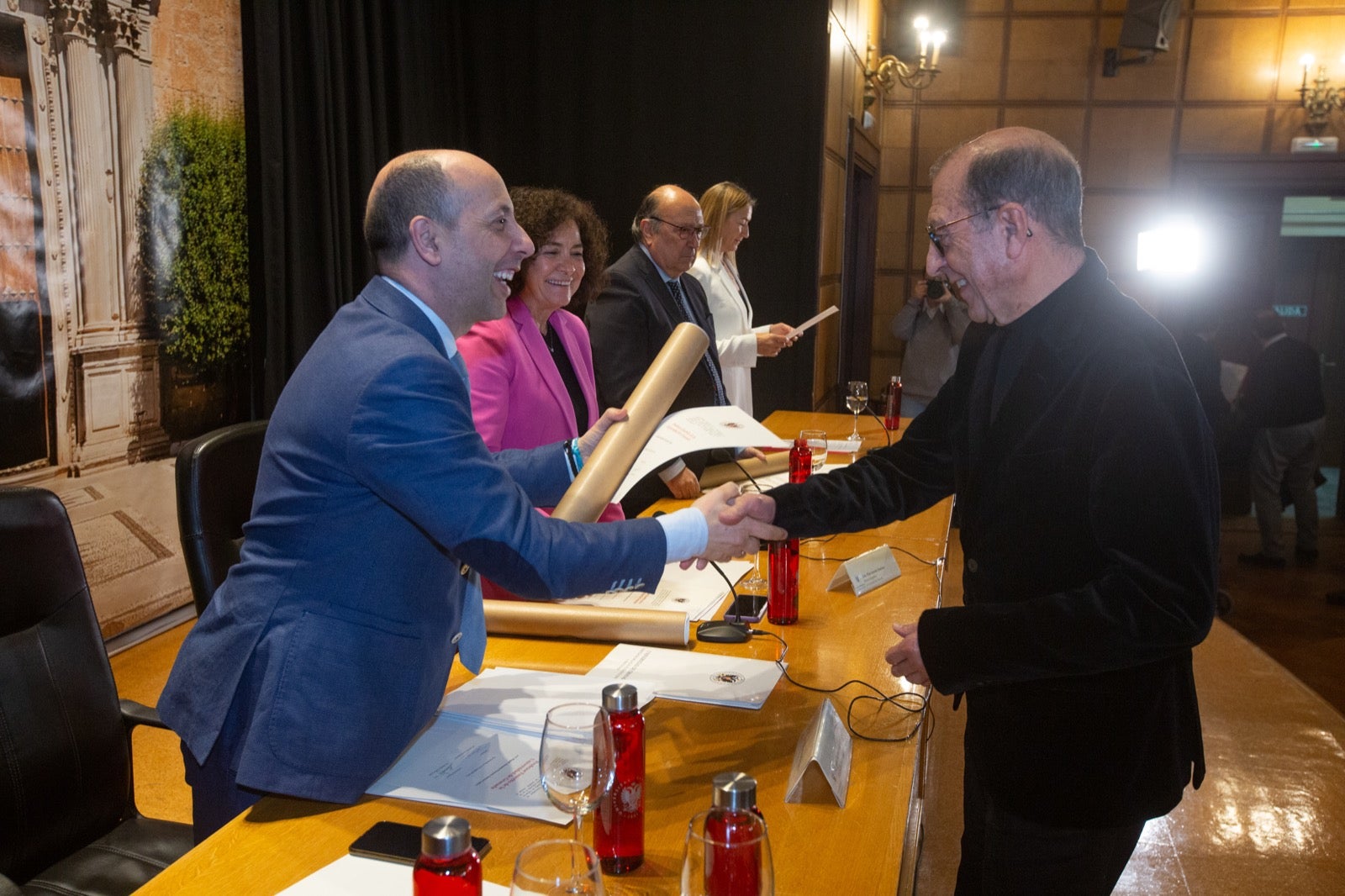 Homenaje a los profesores eméritos de la UGR. 