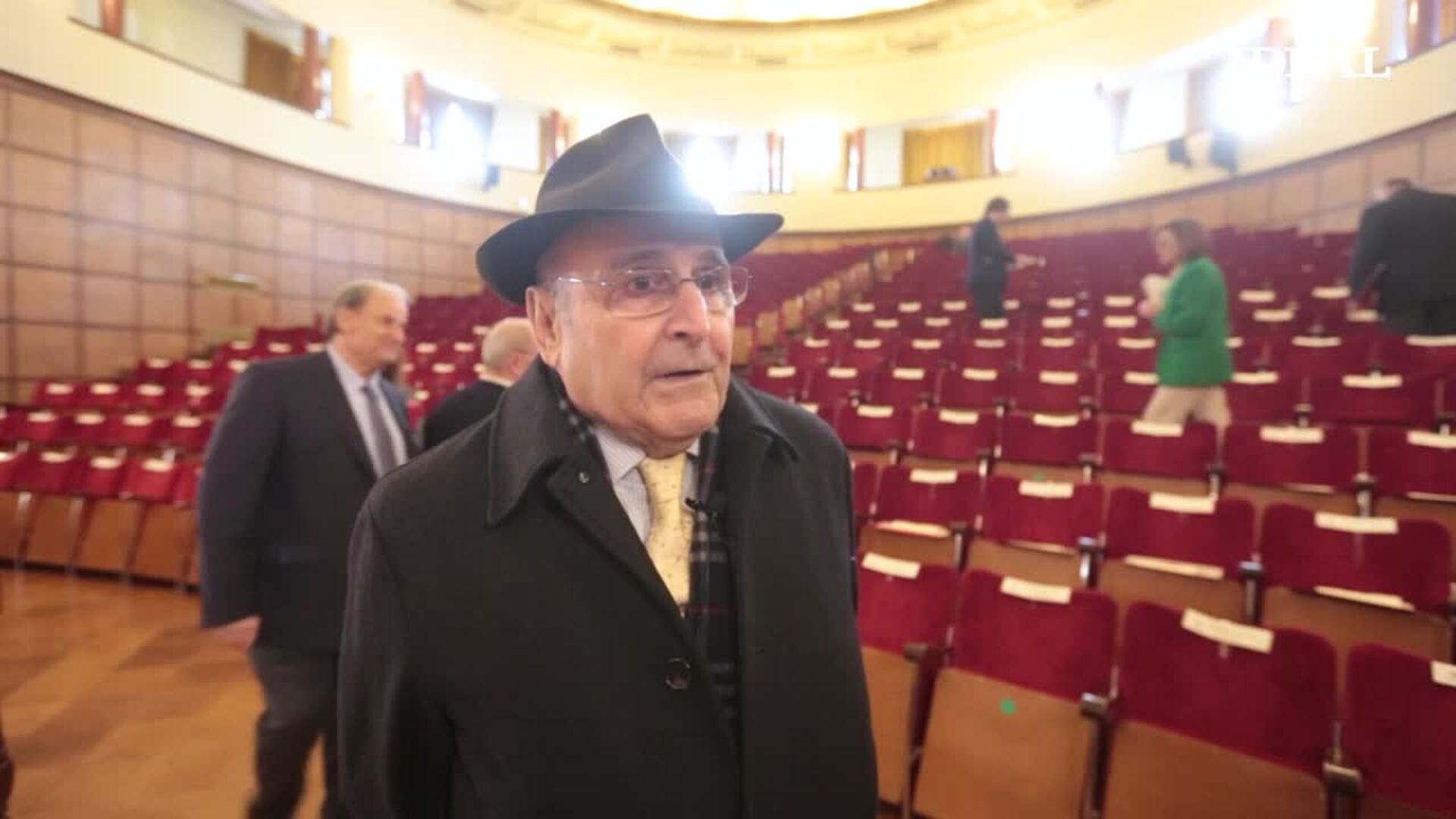 Profesores eméritos de la UGR opinan sobre la carta viral