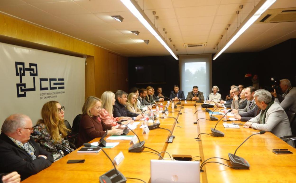 Reunión mantenida este martes por el futuro de la Formación Profesional.