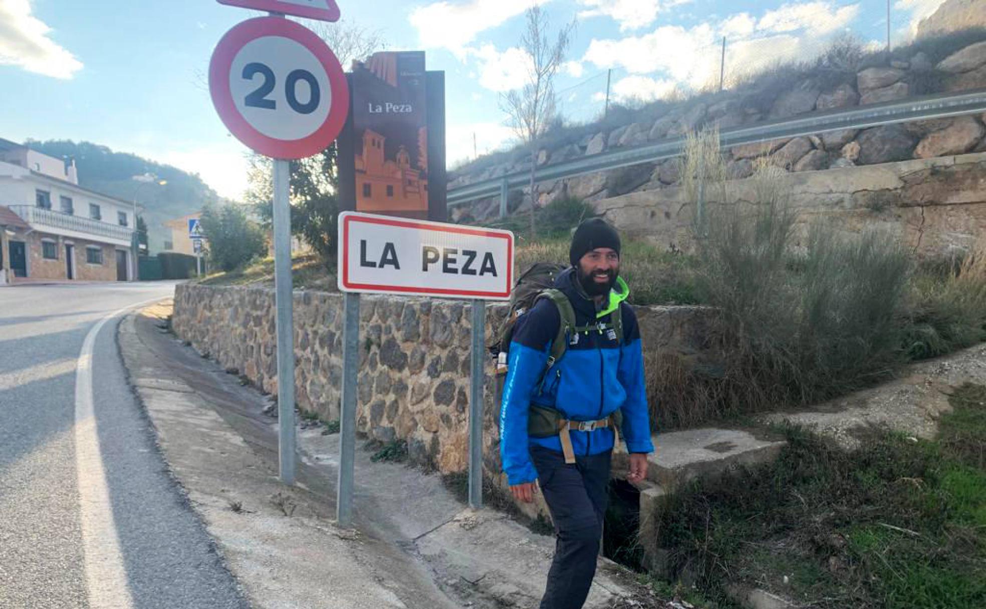 Daniele Grassetti llegando a La Peza.