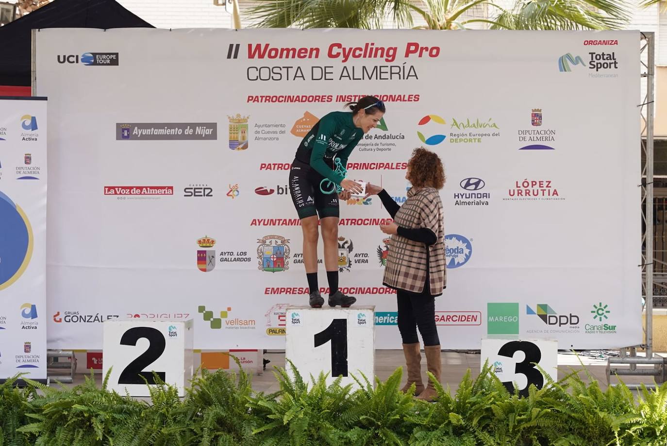 La prueba ciclista ha abrcado 135 kilómetros por el Levante almeriense.
