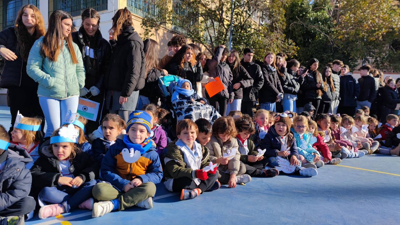 Fotos: Día de la Paz en el colegio Jesús María Cristo de la Yedra de Granada