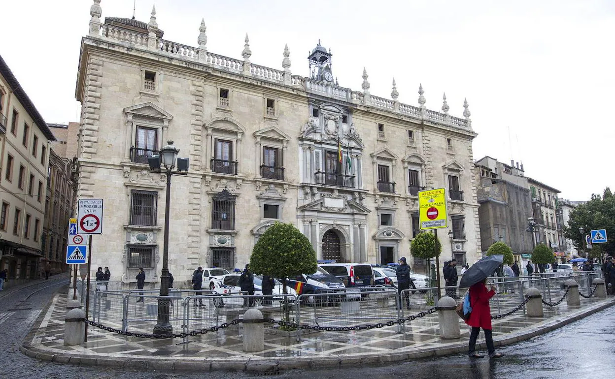 Tribunales | El TSJA ratifica la condena de cinco años de cárcel para dos  patrones de una patera | Ideal