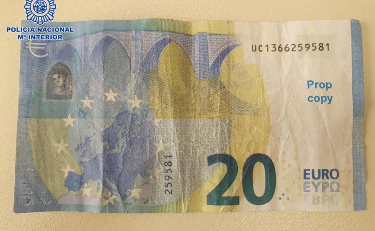 La Policía Nacional detecta en Jaén billetes falsos que se usan en  películas