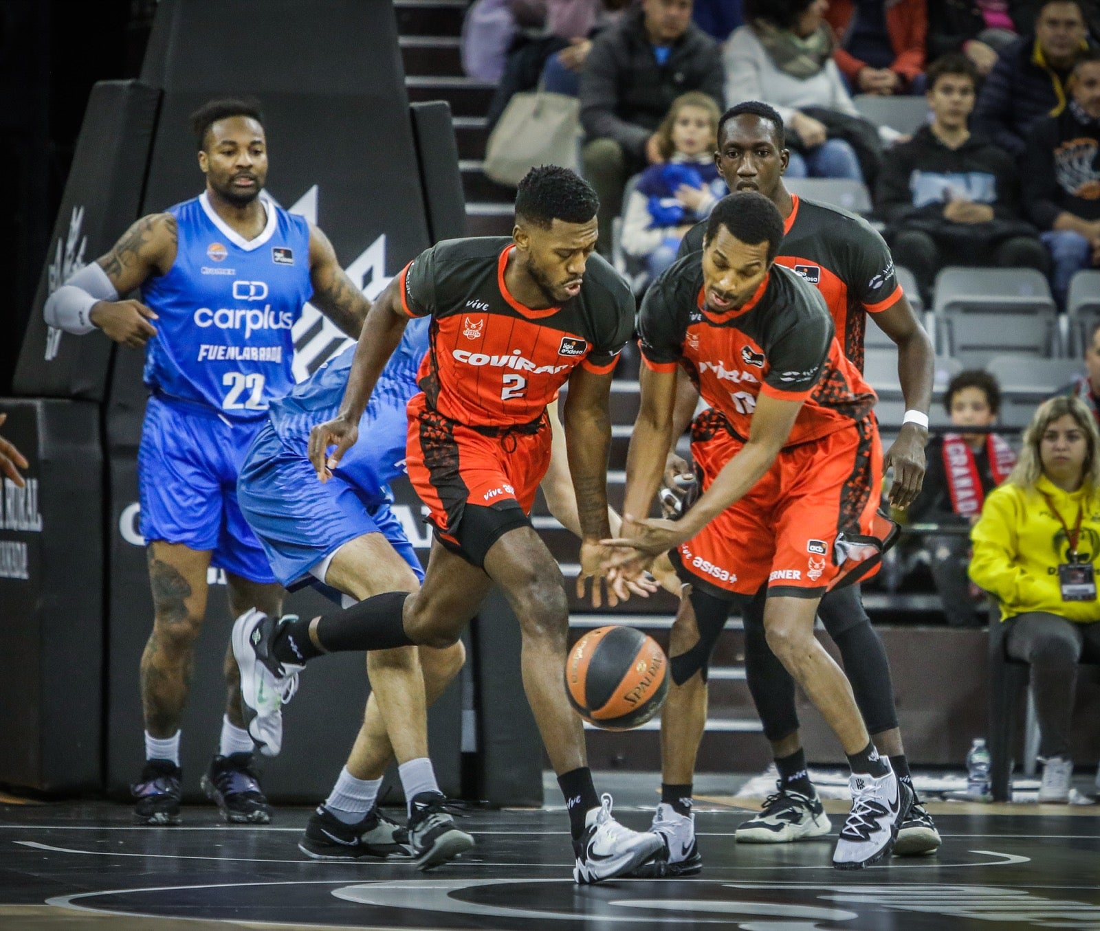 Las mejores imágenes del duelo disputado en el Palacio de los Deportes