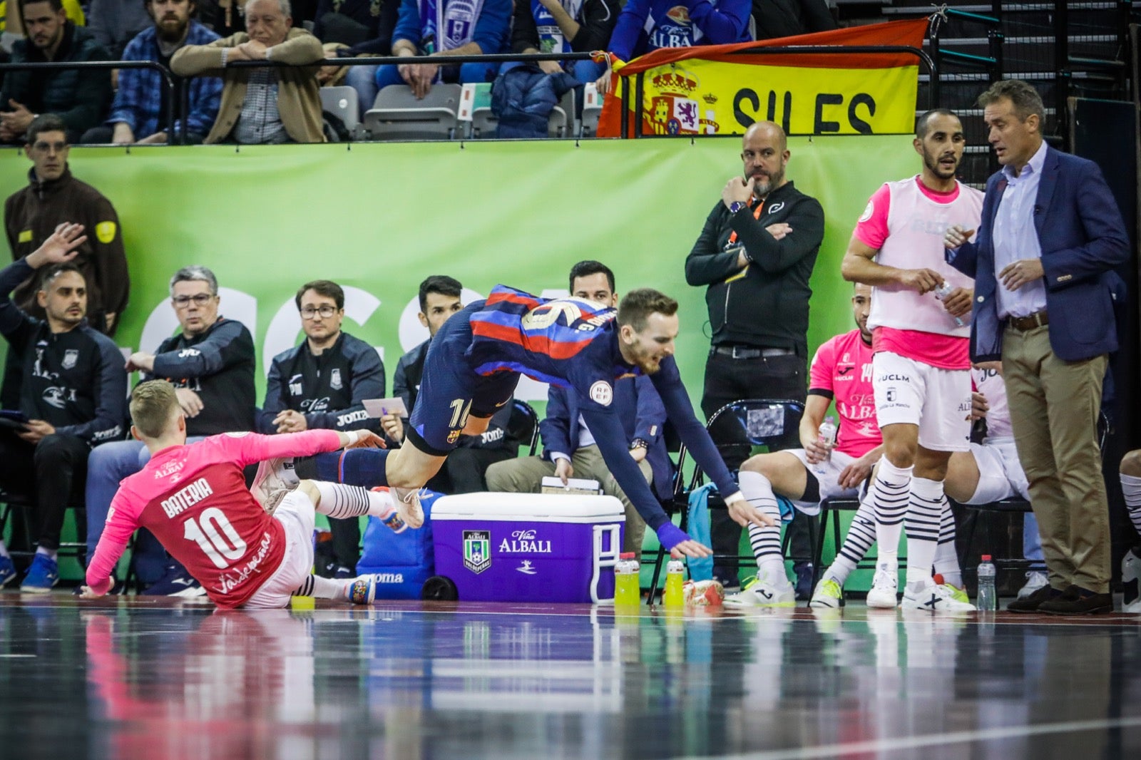 Momento del primer encuentro de la Copa de España, disputado entre el Barcelona y el Viña Albali de Valdepeñas.