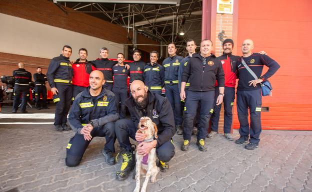 La expedición de bomberos de Granada que partió ayer por la tarde hacia Turquia.