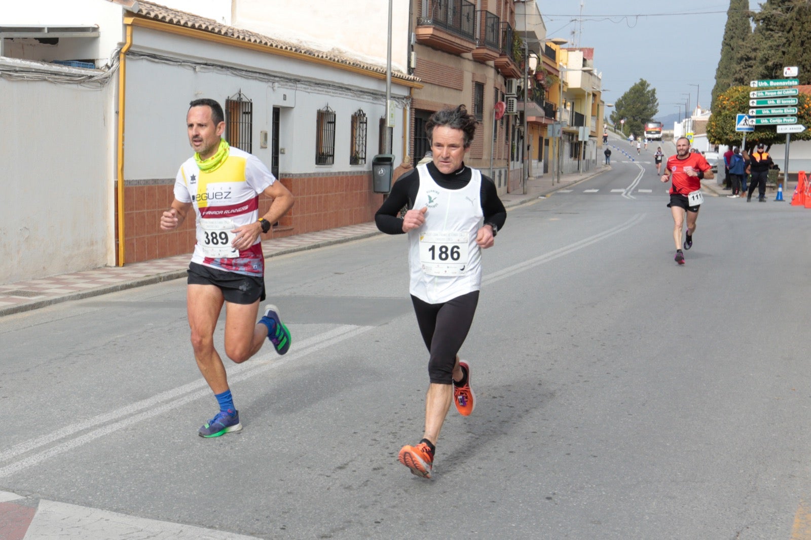 ientos de corredores participan en una de las grandes pruebas del Gran Premio de Fondo Diputación de Granada