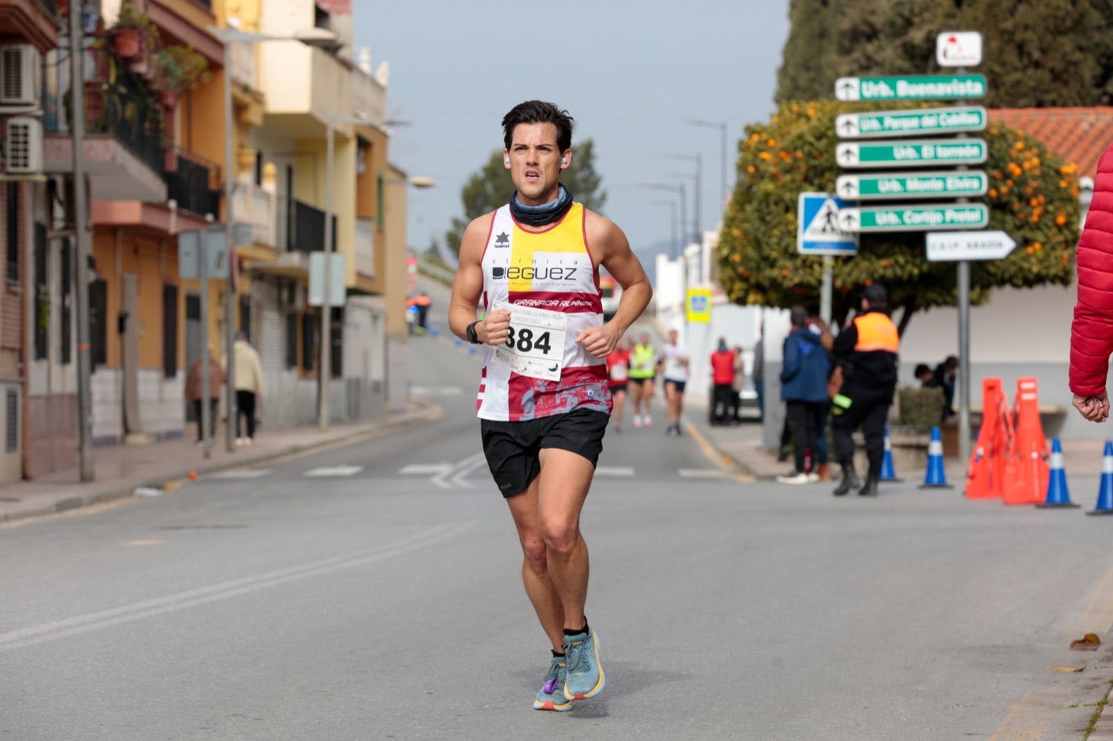 ientos de corredores participan en una de las grandes pruebas del Gran Premio de Fondo Diputación de Granada