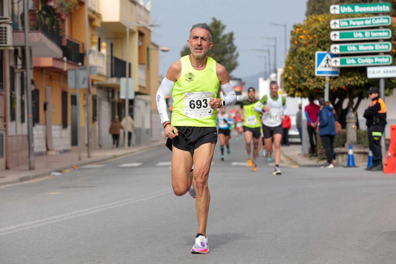 ientos de corredores participan en una de las grandes pruebas del Gran Premio de Fondo Diputación de Granada