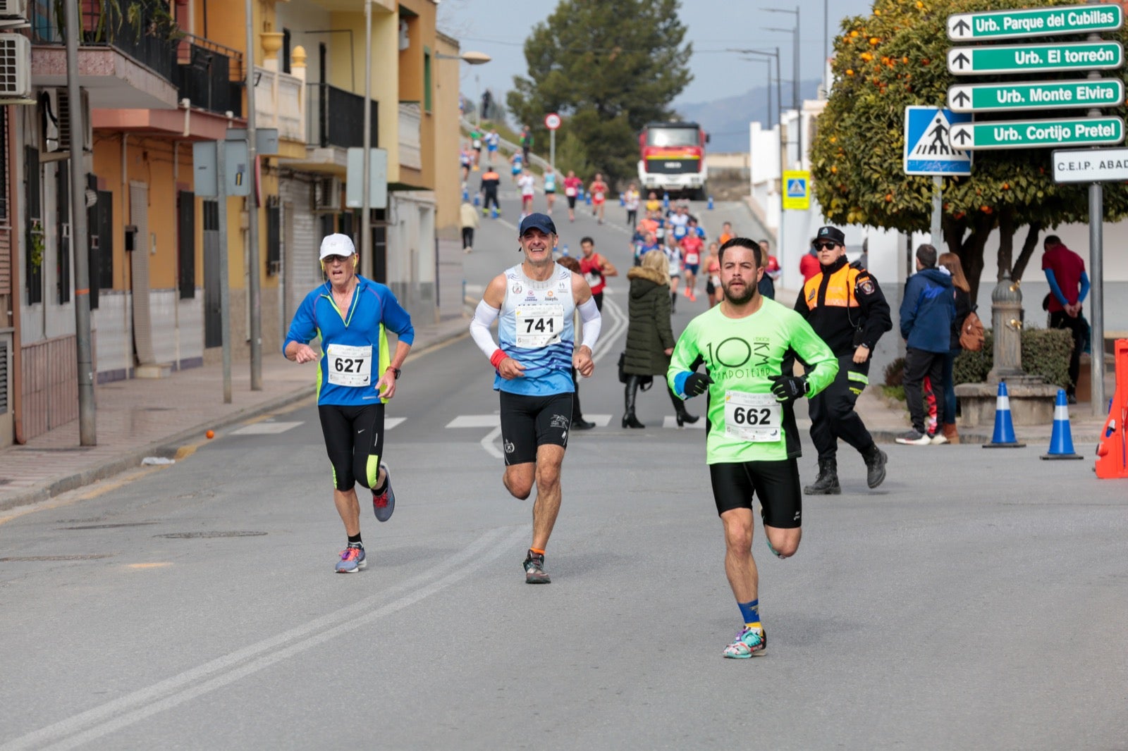 ientos de corredores participan en una de las grandes pruebas del Gran Premio de Fondo Diputación de Granada