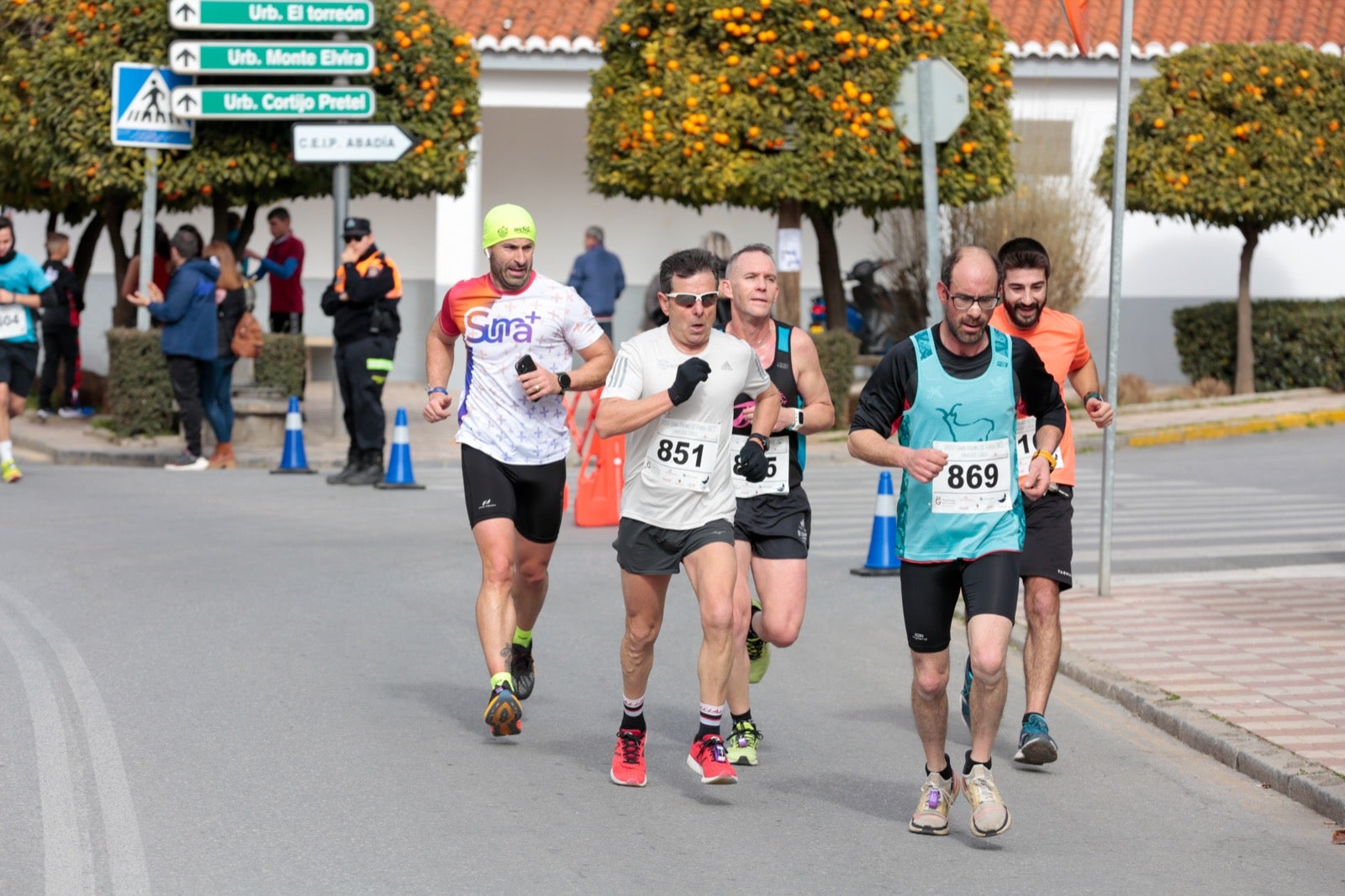ientos de corredores participan en una de las grandes pruebas del Gran Premio de Fondo Diputación de Granada