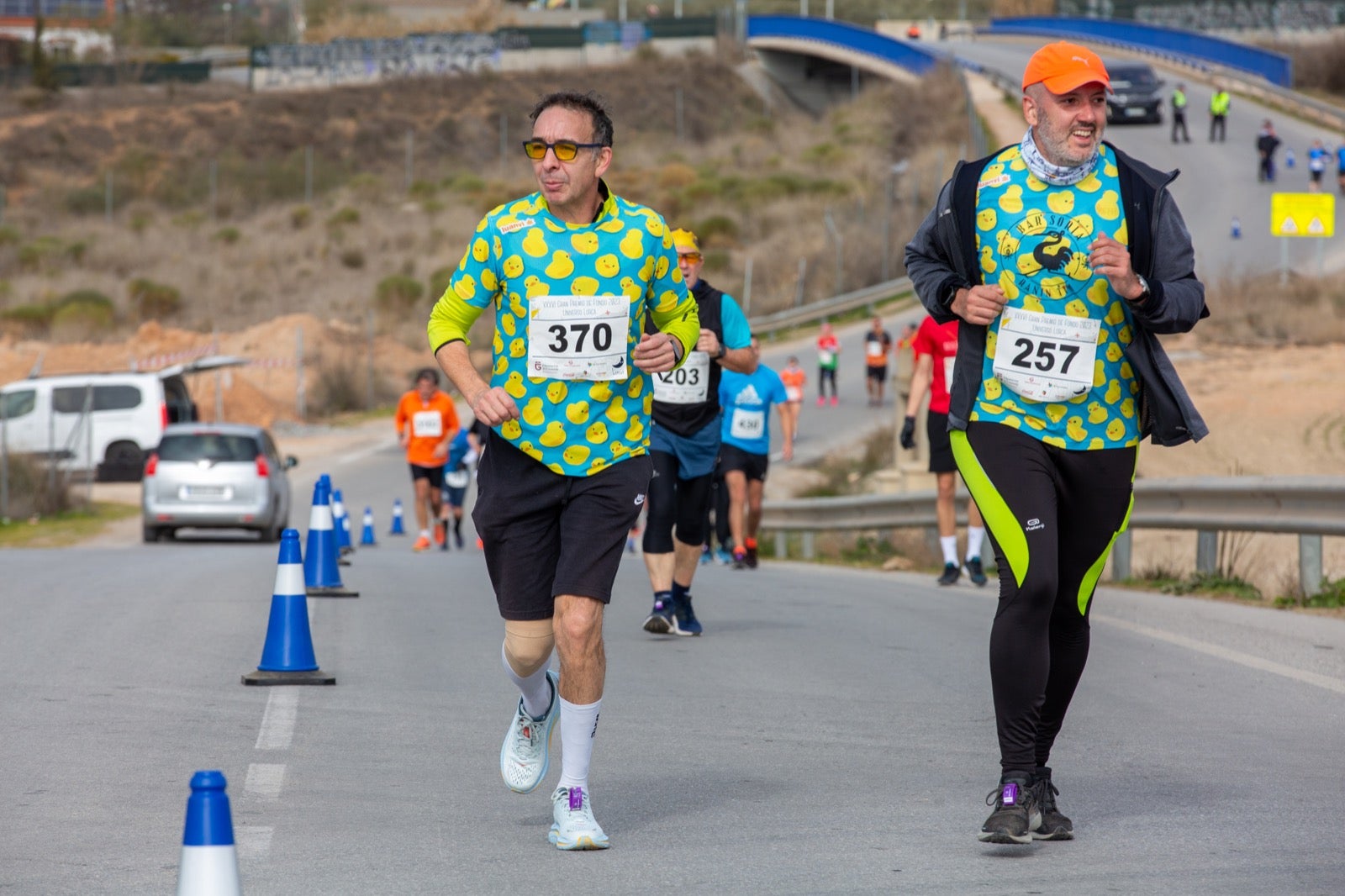 ientos de corredores participan en una de las grandes pruebas del Gran Premio de Fondo Diputación de Granada