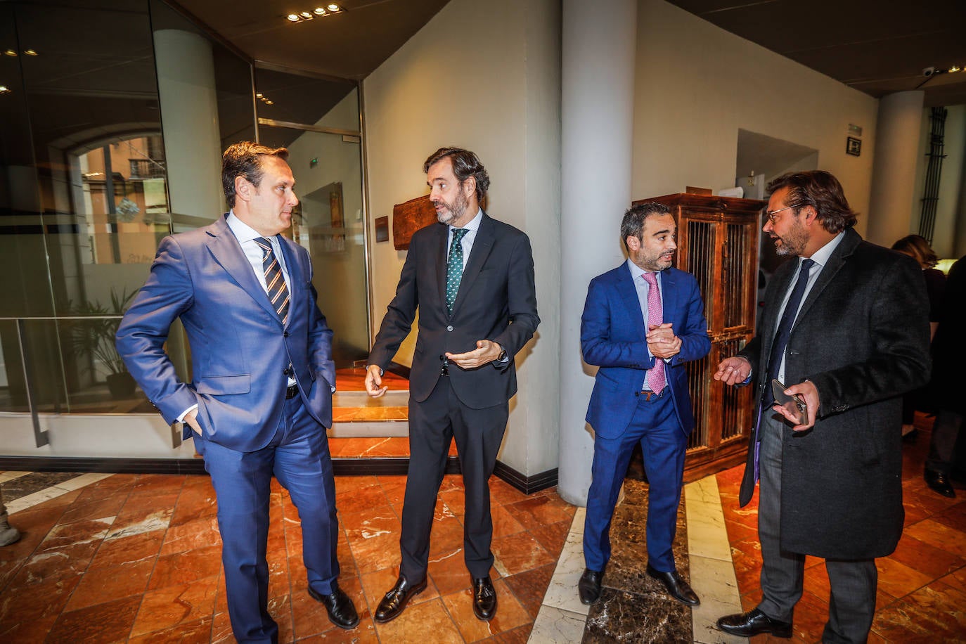 Momento del desayuno informativo organizado por IDEAL con el patrocinio de Cajamar y Antonio Garamendi como invitado.