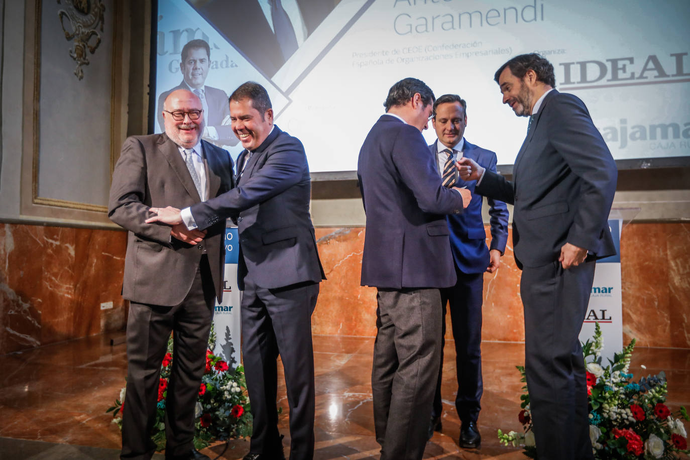 Momento del desayuno informativo organizado por IDEAL con el patrocinio de Cajamar y Antonio Garamendi como invitado.